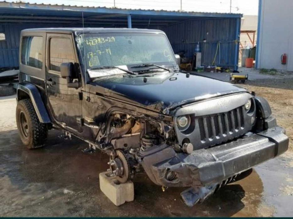 Compresor Jeep Wrangler JK cu cutie automata din dezmembrare 76.000 km