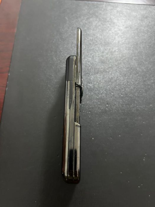 Срочно продам телефон