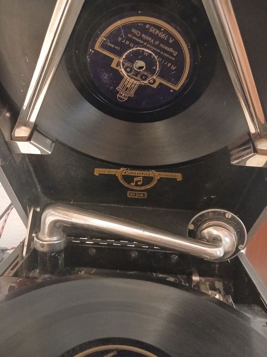 Gramofon vechi din anii 1920 1930
