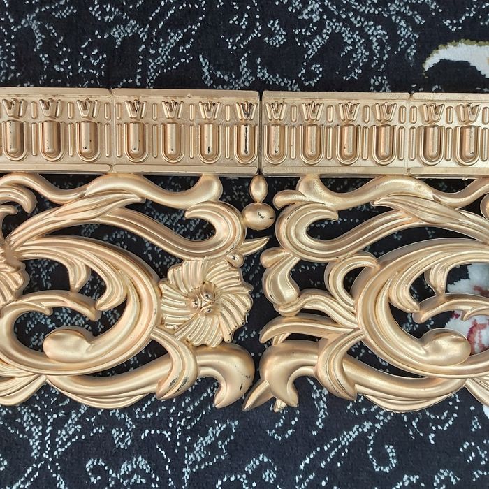 Продам карнизы всё за 10 000