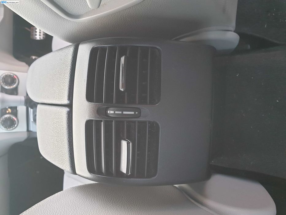 Gura Grila Guri Grile Aer Aerisire Ventilatie Dubla Consola Cotiera Pasageri Mercedes Clasa C Class W204 2007 - 2014 [K1579]