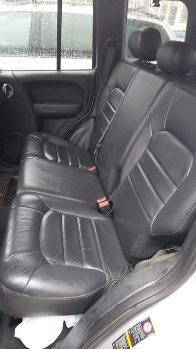 Jeep Cherokee 2003 diesel, 3.400 € — imagine 5