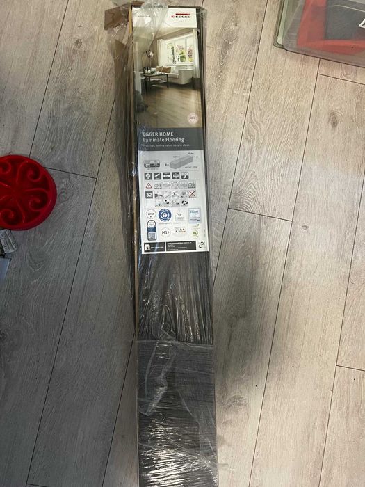2 пакета нов неизползван ламинат