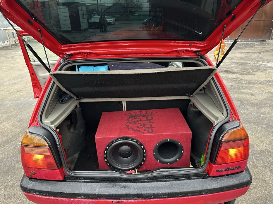 Гольф 3 1995г  продаю срочно