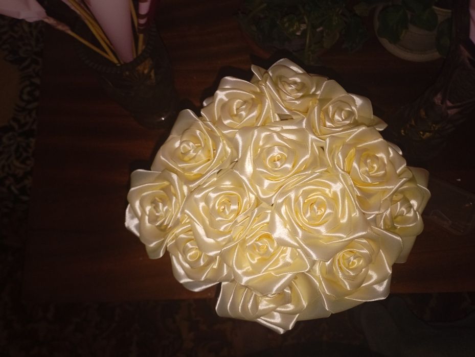 Вечные букеты из атласной ленты