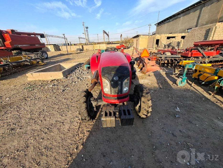 Traktor DongfengDF 404
