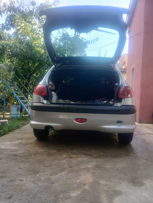 Peugeot 206, benzina