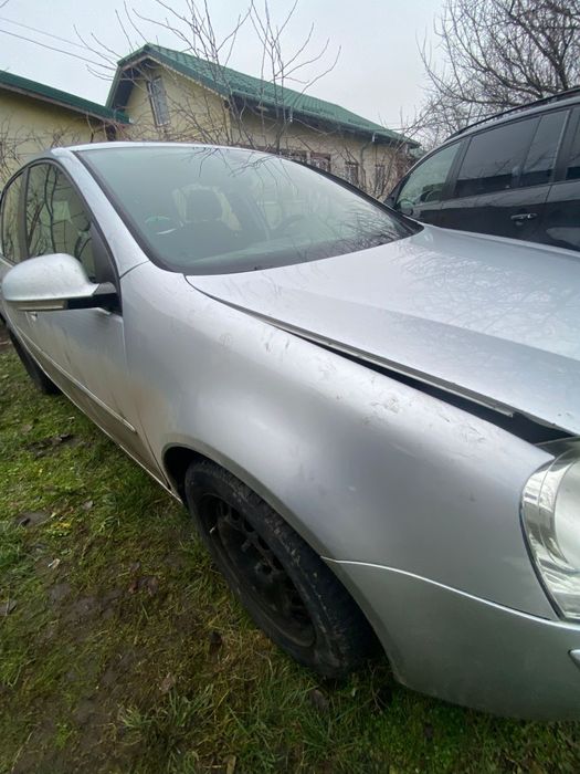 Golf 5 pentru desmembrari
