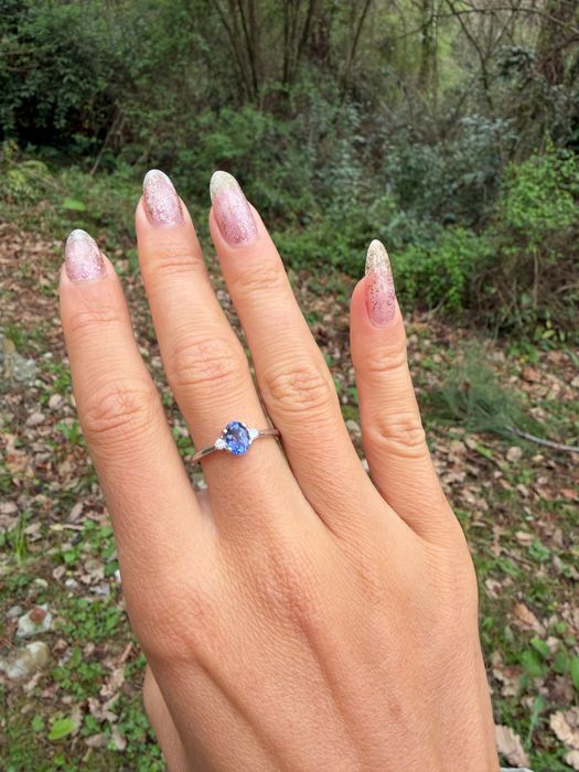 Кольцо золотое с Танзанитом и бриллиантами