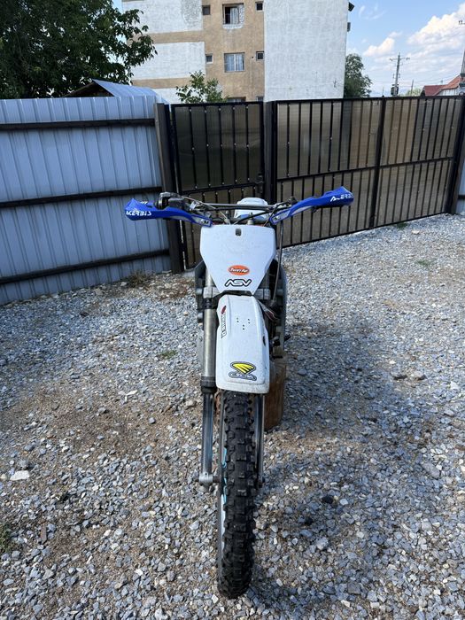Vand/Schimb Husqvarna cr 250cc 2timpi