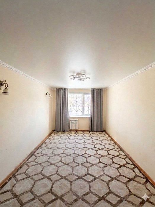 Продам 2 комнатную Электрон