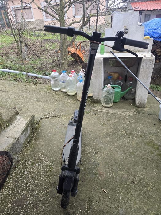 Продаве е-скутер абсулютно нов