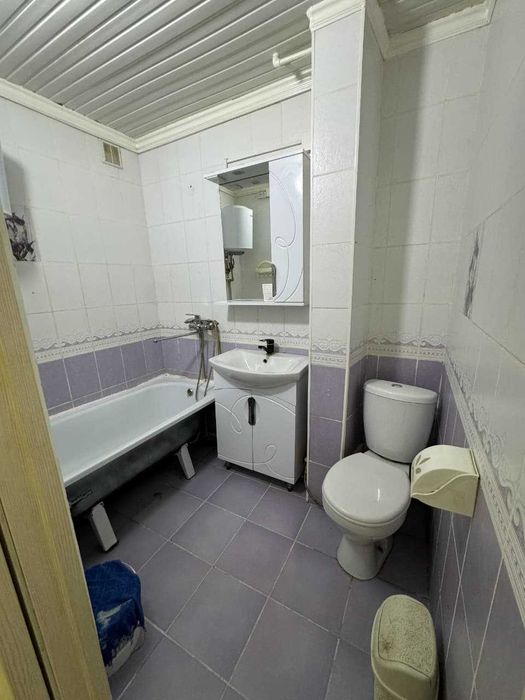 Продается 3х комнатная квартира (1-мкрн 30-дом)