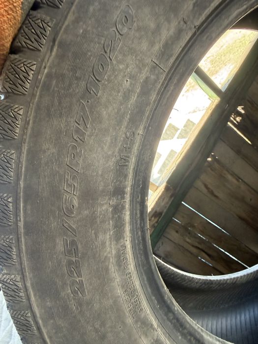Зимние шины 225/65/р17. Toyo