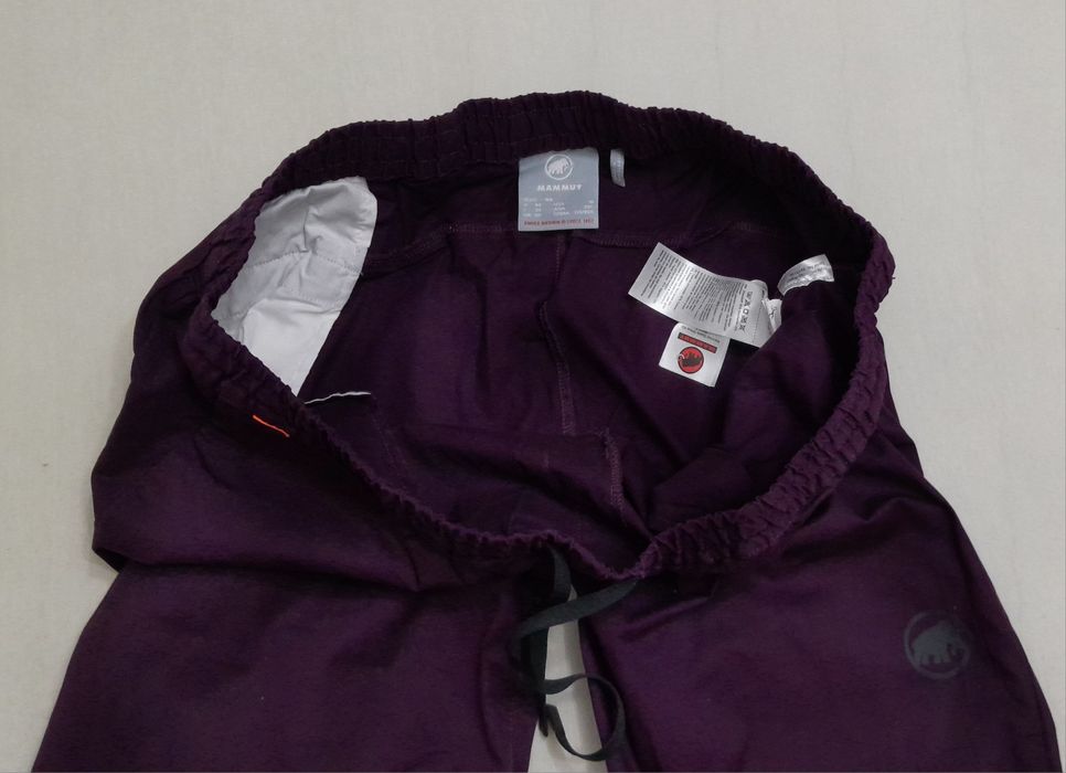 Pantaloni outdoor Mammut Swiss Design de munte sau oraș, nr 46 un L/XL