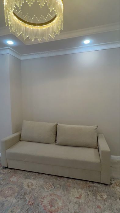 Продам Диван в Отличном состояний