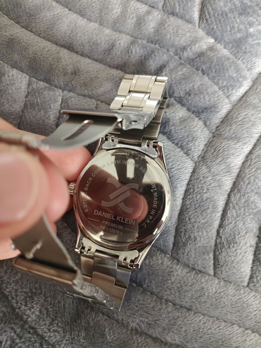 Часы Daniel Klein
