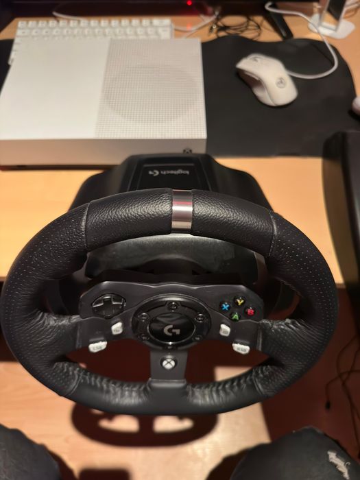 Volan/pedale+ schimbator Logitech g920