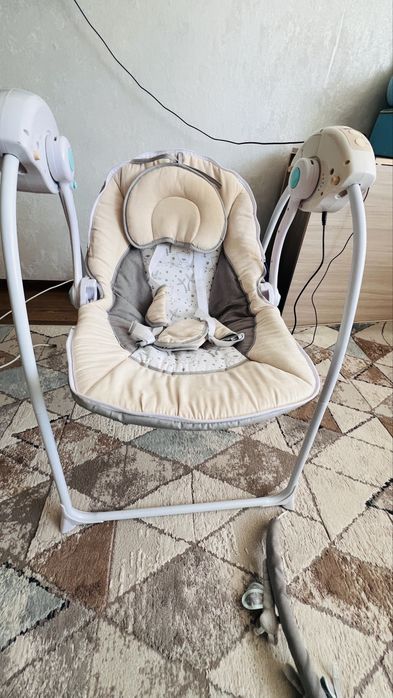 Продам качелю шезлонг. Цена 25 тысячи