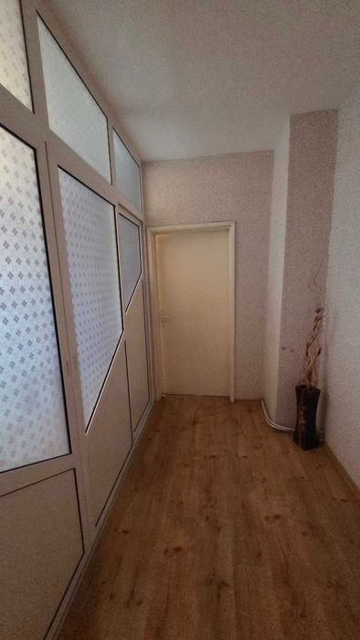 Продава 3-СТАЕН      град Добрич, Балик