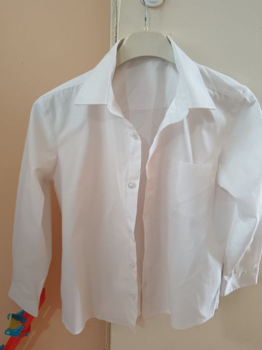 Бели ризи за ученици