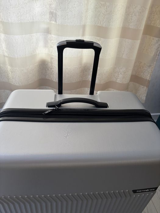 Продам чемодан Samsonite XL размера