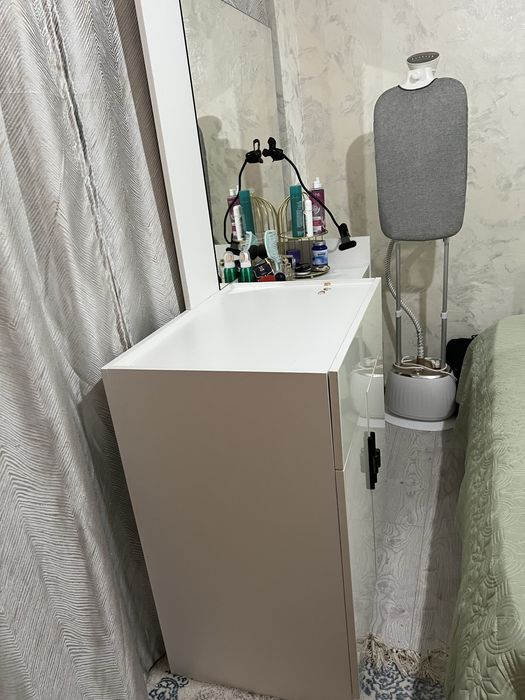 Тувлетный столик