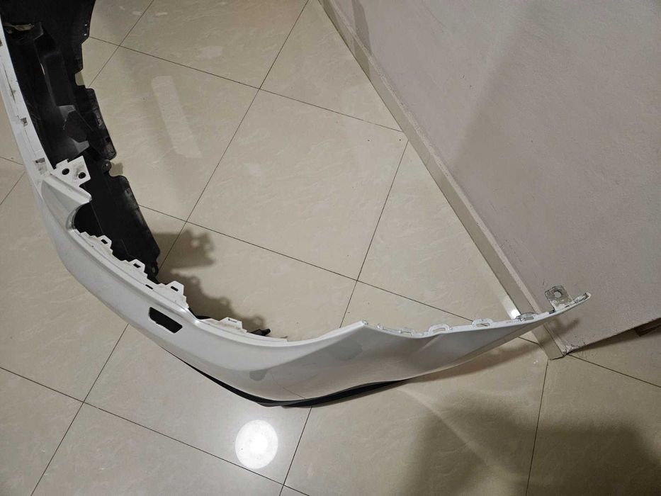 Оригинална предна броня Subaru  Outback