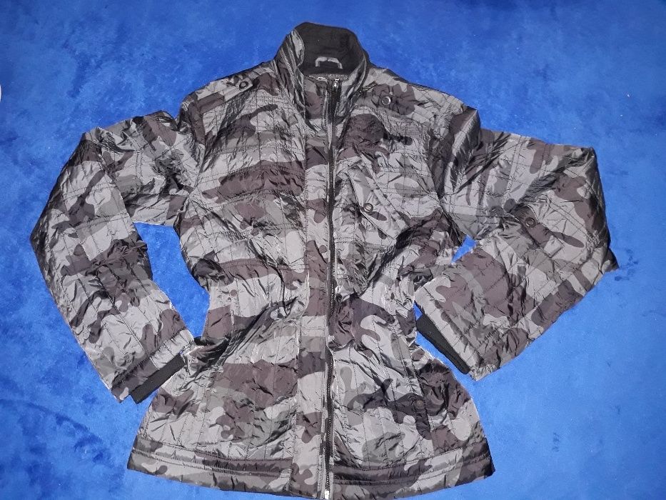 Дамски якета и сака