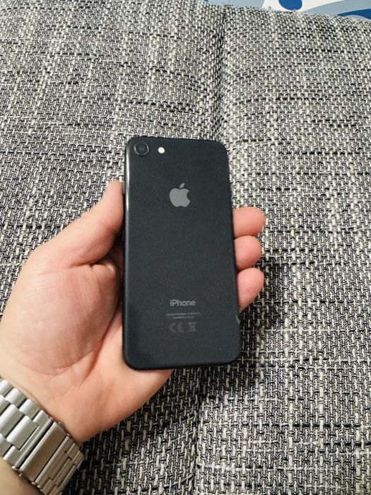 iPhone 8 – 64 GB – Negru – Stare foarte bună