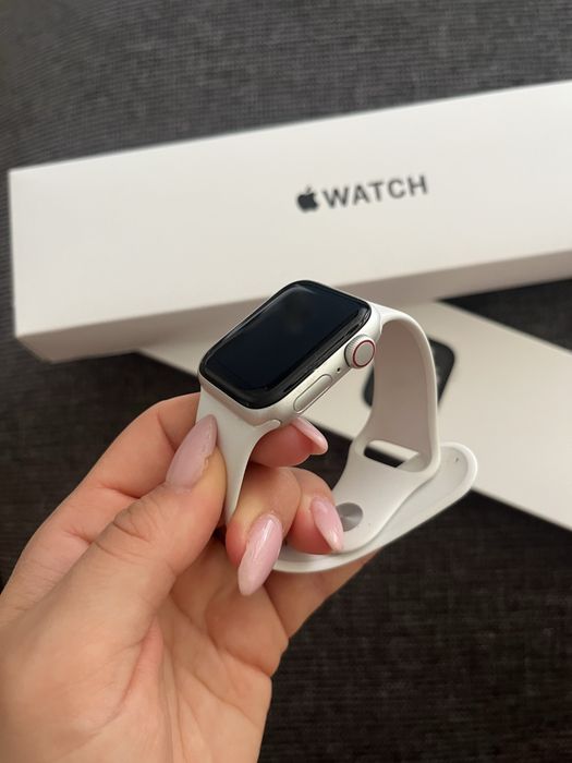 Apple watch SE- много добро състояние