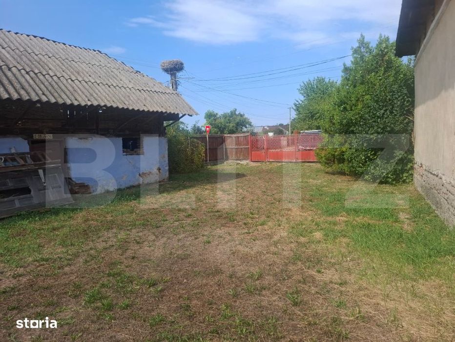 Casa de vanzare, 90 mp, teren  2.800 mp, zona Crangurile de Jos