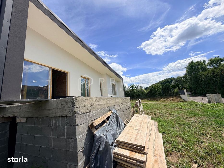 Casă modernă pe un singur nivel | Corunca – Str. Răsăritului