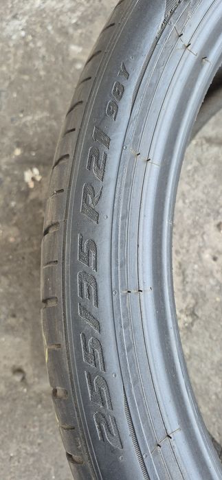 4 anvelope vara Pirelli 255/35/21.Pretul este pe bucata.