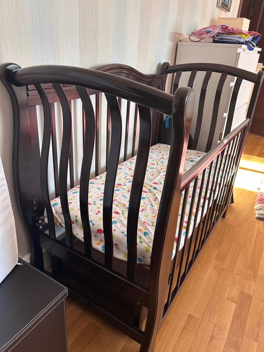 Детская кроватка, дерево