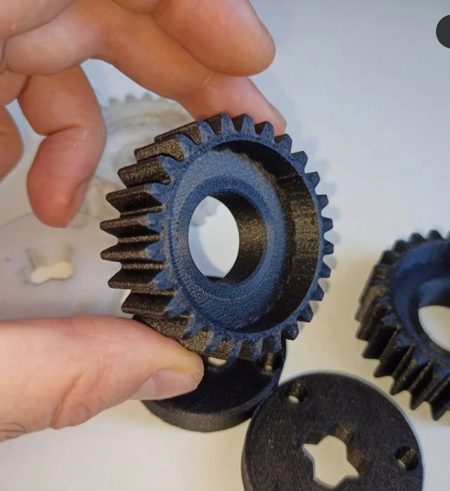 Шестерни и любые зубчатые передачи