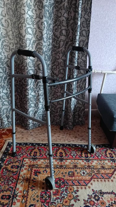 Ходунки для взрослых