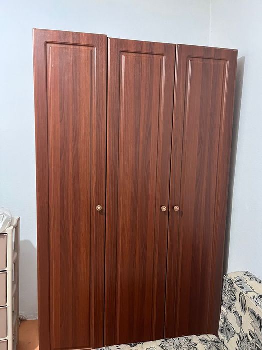Продается шкаф для одежды