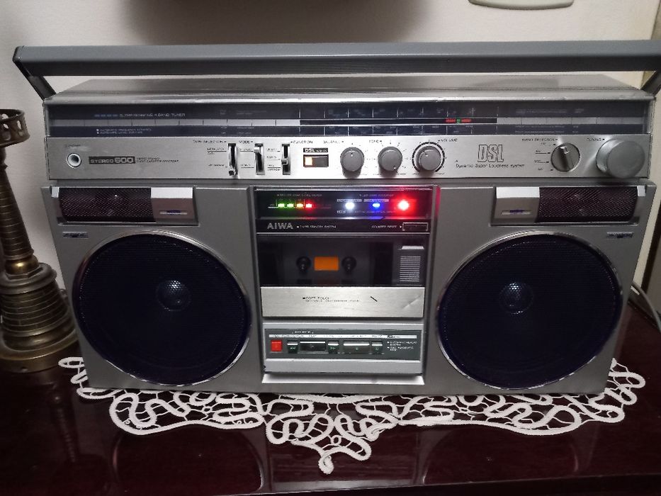 Radiocasetofon Aiwa CS-600 E, schimb