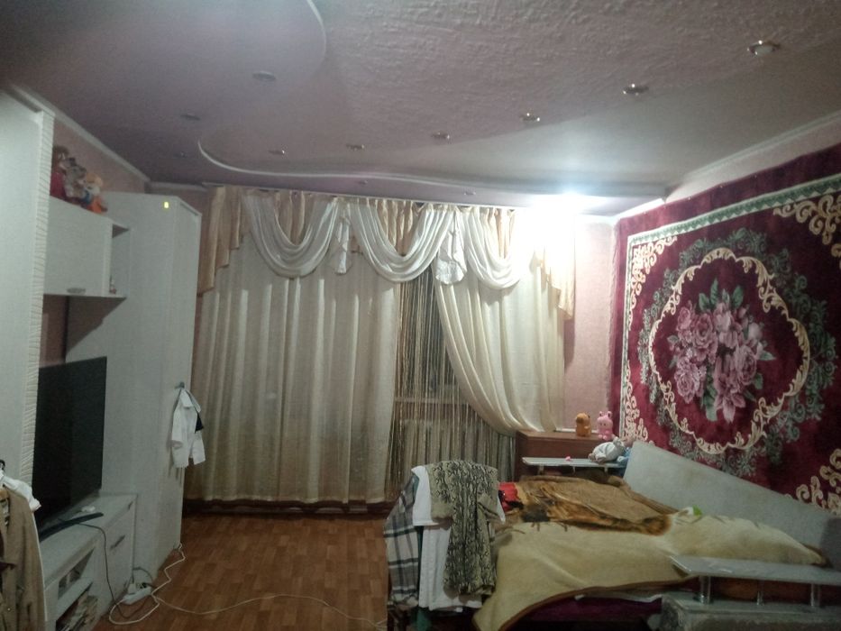 Продаётся два дома с двумя гаражами
