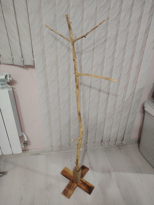 Стойки и кацалки за папагали