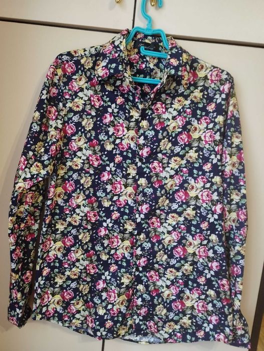 Нова мъжка риза.