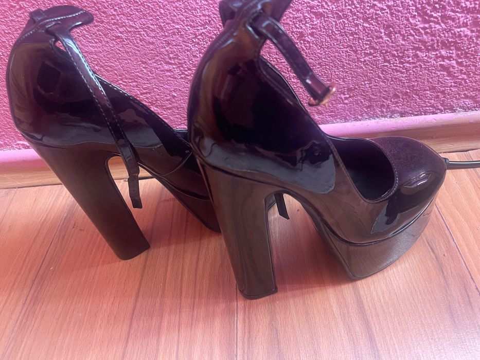 Черни  токчета 16 см