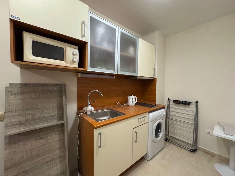 Кухня без уреди - Кухненски бокс - шкафове