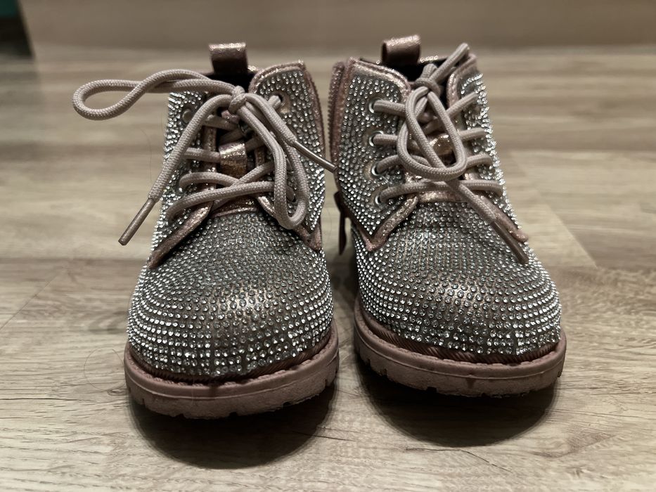 Боти/ботуши с камъни 23 номер