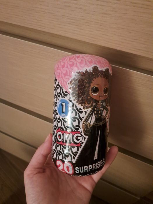 Papusa tip LOL surprise cu 20 accesorii, cutie 15, roz