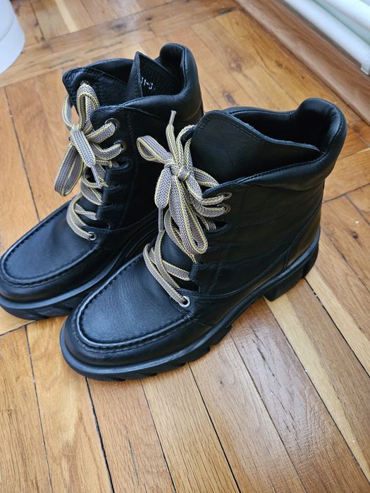 Дамски боти BADURA