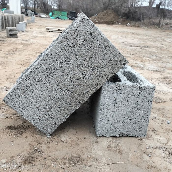 Пескаблок  заборны и стеновой