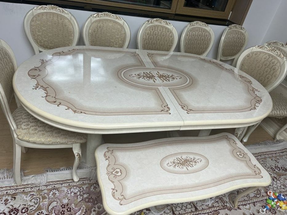 Срочно продам стол стуля