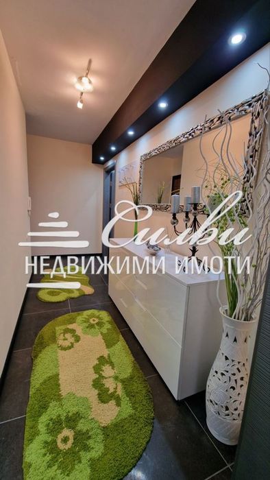 Дава се под наем Двустаен апартамент в Шумен, Добруджански - 72 кв.м за 357 € - Снимка #4